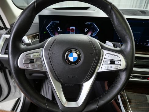 Used 2026 BMW X7 xDrive40i AWD/4WD image 26