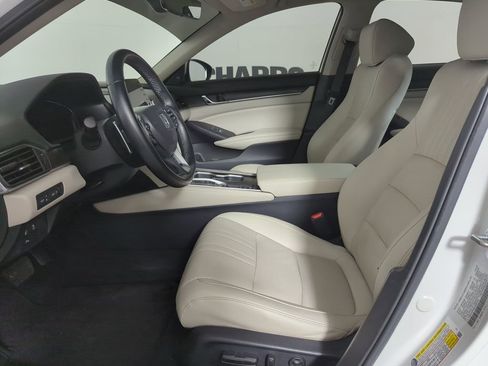 Certified 2019 Honda Accord Touring image 8