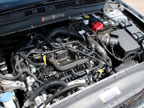 Used 2020 Ford Fusion SE image 23