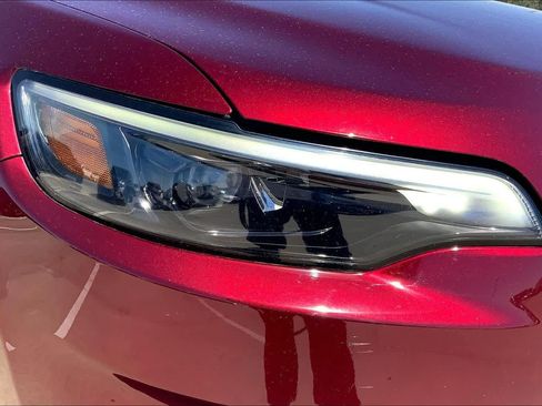 Used 2019 Jeep Cherokee Latitude Plus image 27