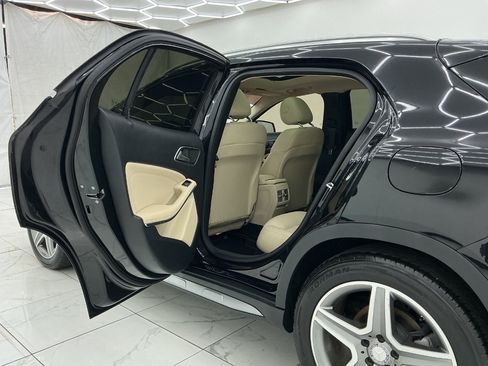 Used 2015 Mercedes-Benz GLA 250 w/ Premium Package image 22