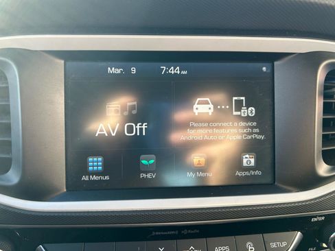 Used 2019 Hyundai Ioniq Plug-In Hybrid image 22