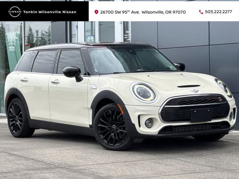 Used 2023 MINI Cooper Clubman S image 1