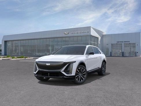 New 2026 Cadillac Lyriq Sport AWD/4WD image 8
