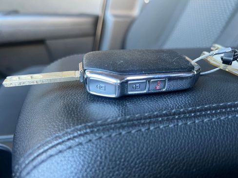 Used 2025 Kia Sportage LX image 21