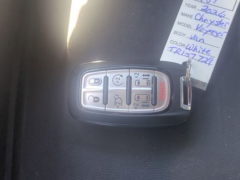 Used 2026 Chrysler Voyager LX FWD image 26