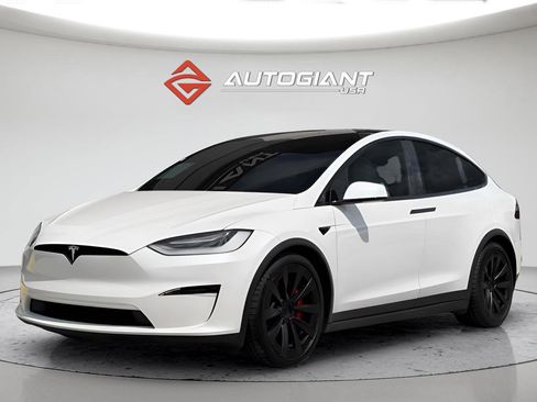 Used 2023 Tesla Model X Plaid image 6
