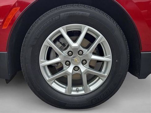 Used 2023 Chevrolet Equinox LT FWD image 24