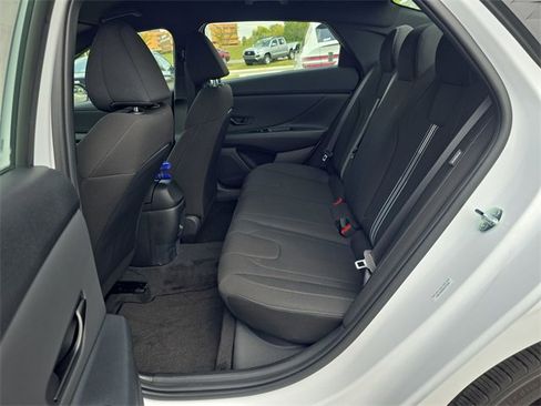 New 2025 Hyundai Elantra Sport image 21