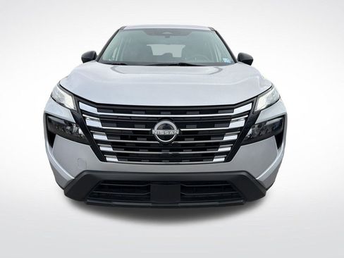 Used 2024 Nissan Rogue S image 9