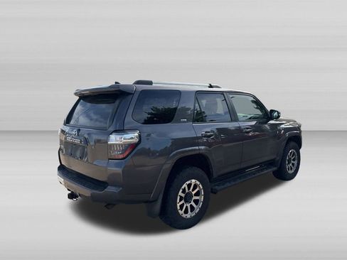 Used 2020 Toyota 4Runner SR5 Premium AWD/4WD image 4