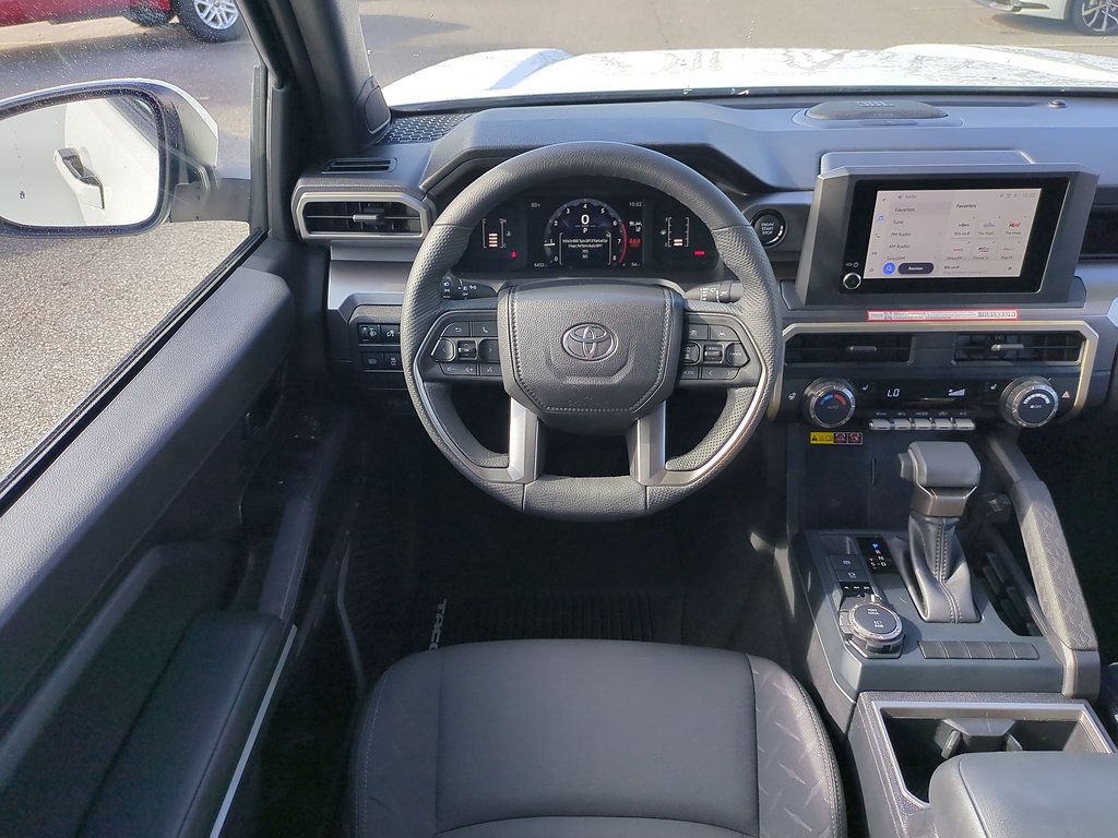 Certified 2025 Toyota Tacoma SR5 AWD/4WD image 29