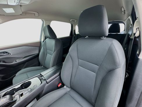 Used 2023 Nissan Rogue S FWD image 13