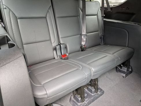 Used 2025 GMC Yukon XL Denali AWD/4WD image 29