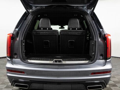 Used 2021 Cadillac XT6 Premium Luxury image 39