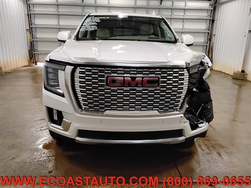 Used 2023 GMC Yukon XL Denali image 7