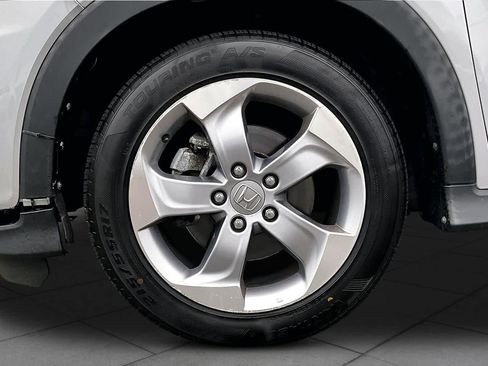 Used 2021 Honda HR-V LX image 16