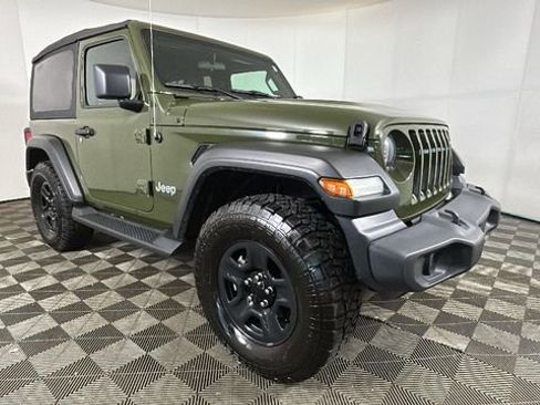 Used 2021 Jeep Wrangler Sport AWD/4WD image 2