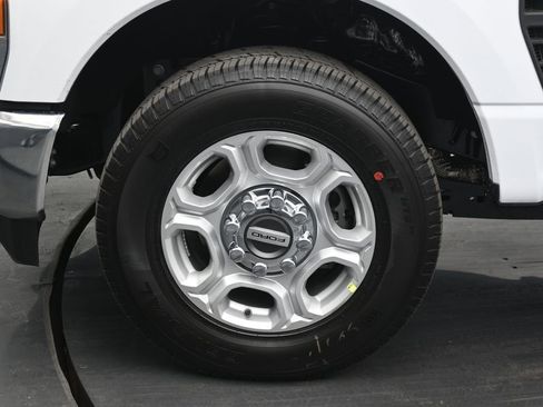 New 2026 Ford F250 XLT RWD image 21