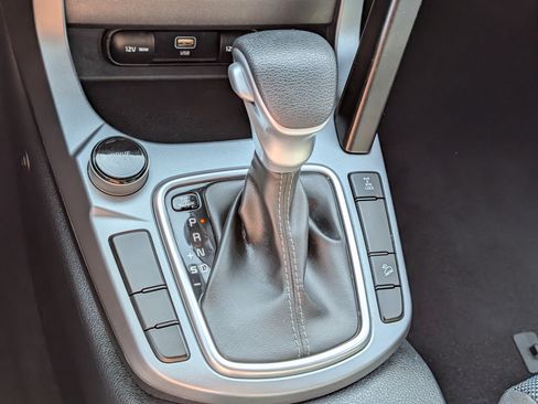 Certified 2024 Kia Seltos LX AWD/4WD image 24