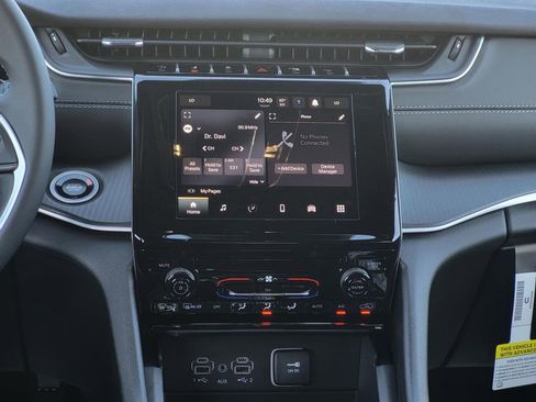 New 2025 Jeep Grand Cherokee Laredo image 15