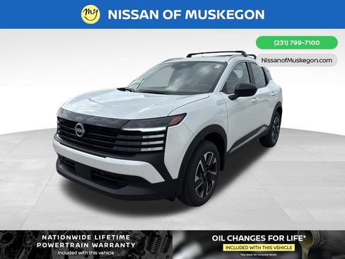 New 2026 Nissan Kicks SV w/ SV Premium Package image 3