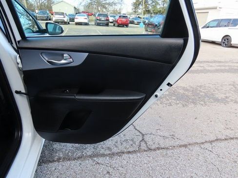 Used 2024 Kia Forte LXS image 13