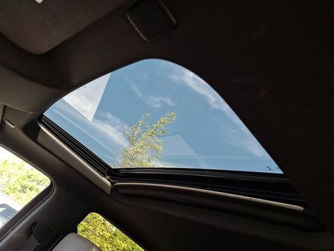 Used 2021 GMC Sierra 1500 AT4 w/ AT4 Premium Package image 11