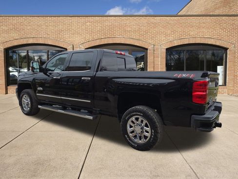 Used 2019 Chevrolet Silverado 3500 High Country w/ Duramax Plus Package image 6