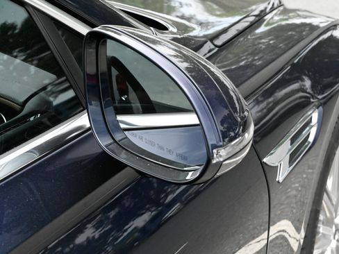Used 2022 Bentley Flying Spur V8 AWD/4WD image 13