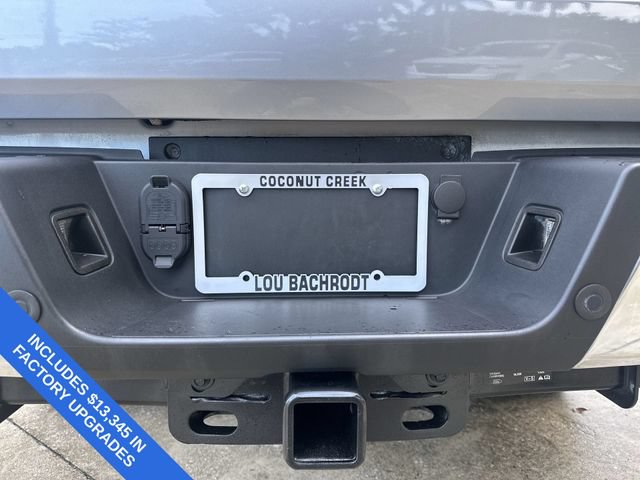Used 2022 Ford F250 Lariat w/ Lariat Value Package AWD/4WD image 13