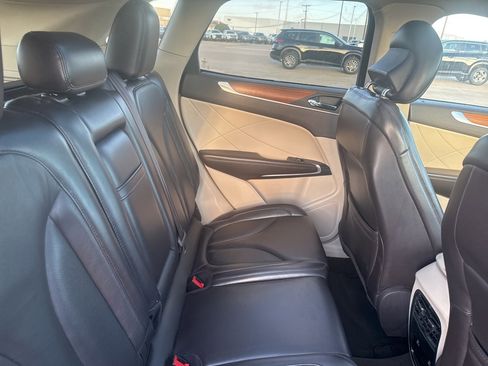 Used 2019 Lincoln MKC Select w/ Select Plus Package image 17