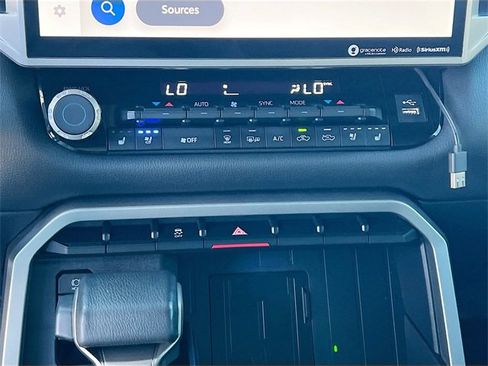 Used 2022 Toyota Tundra Limited image 22