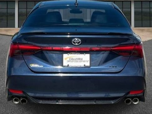Used 2019 Toyota Avalon XSE image 8