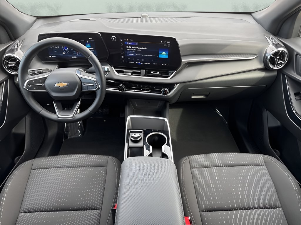 Used 2026 Chevrolet Equinox LT FWD image 14