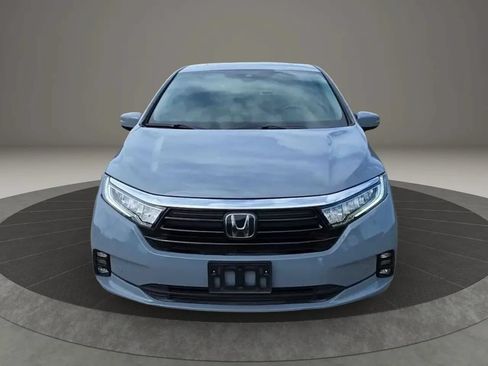 Used 2023 Honda Odyssey Elite image 2