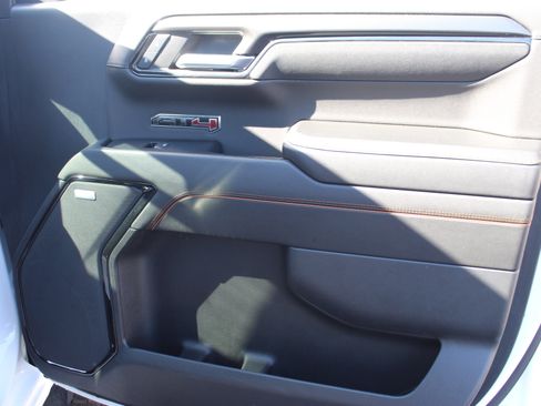 Used 2023 GMC Sierra 1500 AT4 w/ AT4 Premium Package image 35