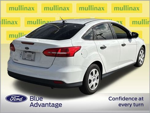 Used 2017 Ford Focus S image 4