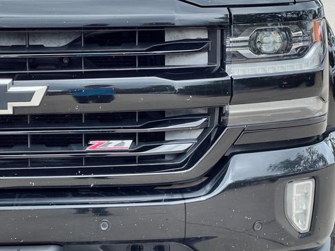 Used 2016 Chevrolet Silverado 1500 LTZ Z71 w/ LTZ Plus Package AWD/4WD image 7
