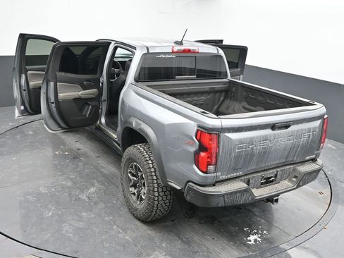 Used 2024 Chevrolet Colorado ZR2 w/ ZR2 Convenience Package III AWD/4WD image 63