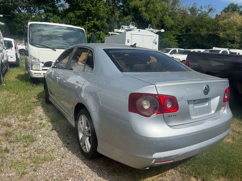 Used 2006 Volkswagen Jetta TDI FWD image 5