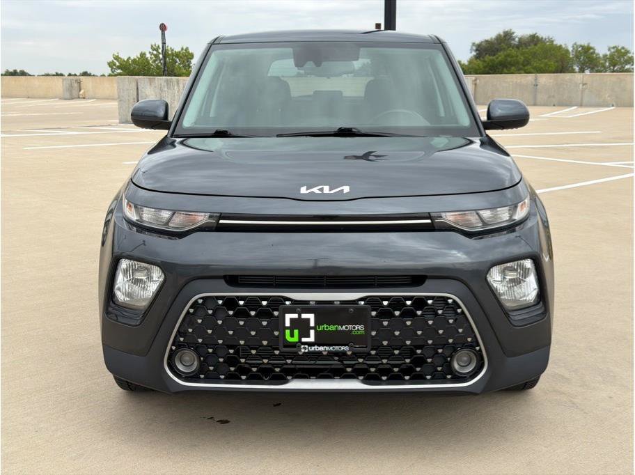 Used 2022 Kia Soul EX FWD image 2