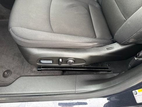 Used 2023 Chevrolet Malibu LT image 11