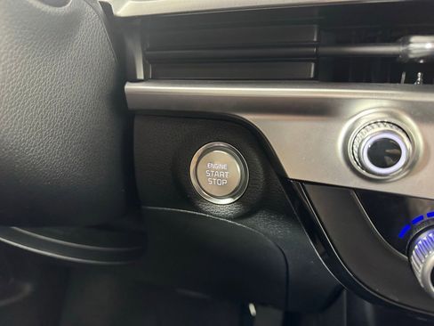 Used 2025 Kia Telluride S AWD/4WD image 21