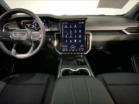 Used 2026 GMC Acadia Elevation w/ Elevation Premium Package FWD image 15