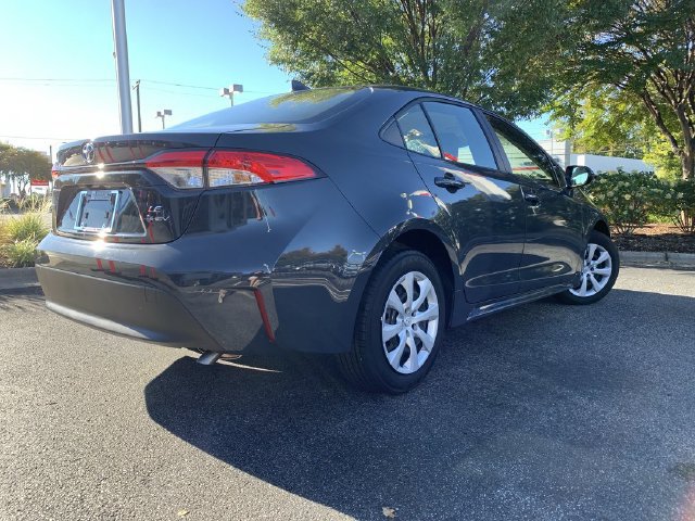 Used 2026 Toyota Corolla LE FWD image 8