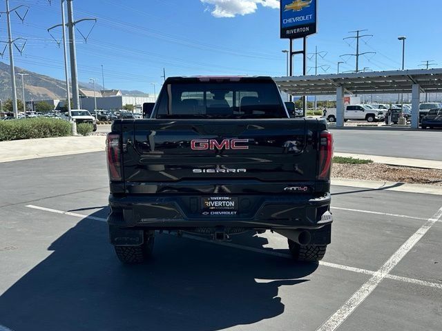 Used 2025 GMC Sierra 3500 AT4 w/ AT4 Premium Plus Package AWD/4WD image 5