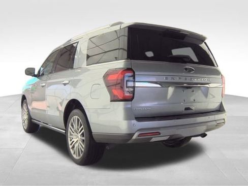 Used 2024 Ford Expedition Limited image 5