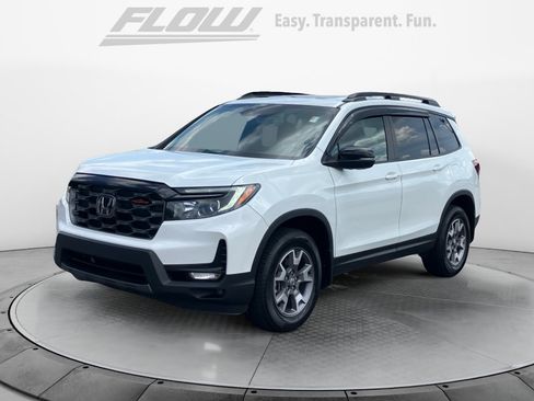 Used 2023 Honda Passport TrailSport image 4