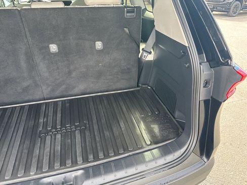 Used 2024 Toyota Grand Highlander XLE image 25